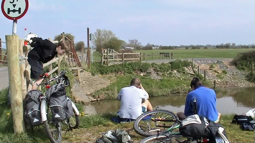 11 Apr 2004 · Somerset Levels: Day 3 Cheddar to Crowcombe YH